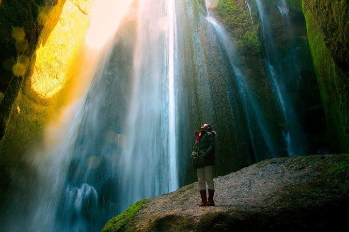 Tour privado: Costa Sur de Islandia en todoterreno o furgoneta desde Reikiavik