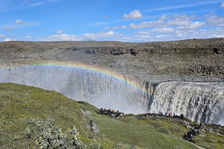 De Akureyri Lake Myvatn y Dettifoss Grupo pequeño