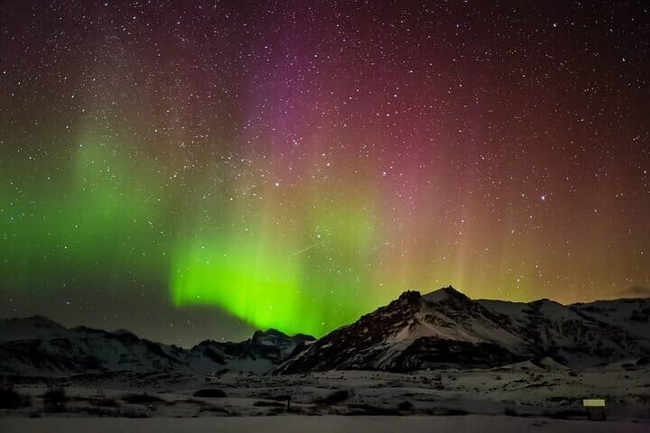 Empieza el invierno polar: cazar auroras en Islandia este noviembre